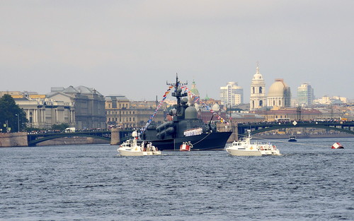 «КАК ПРОВОЖАЮТ ПАРОХОДЫ…»   работа  «День Военно-Морского Флота»  автор Марина Колядина