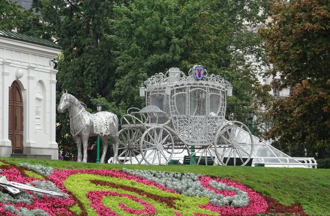 Карета