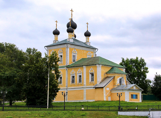 церковь Флора и Лавра в Угличе