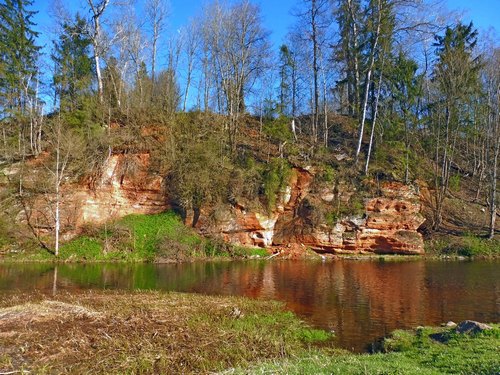 Красные скалы