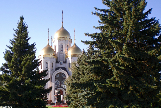 Утро. И засверкали купола!