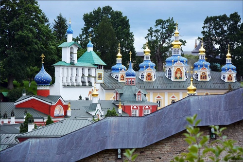псковский монастырь