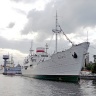 «КАК ПРОВОЖАЮТ ПАРОХОДЫ…»   работа ««Витязь» у музейного причала» автор olgadon2.