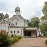 храм Архангела Михаила ,осень в Архангельском