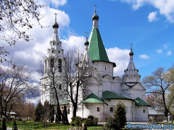 Храм в Троицком-Голенищеве